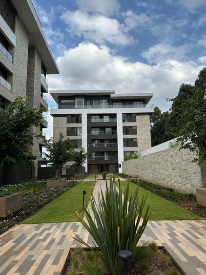 2 Bed House with En Suite in Nyari 2 Bed House with En Suite in Nyari