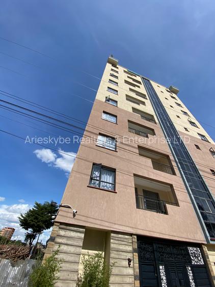 Studio Apartment with En Suite in Membley