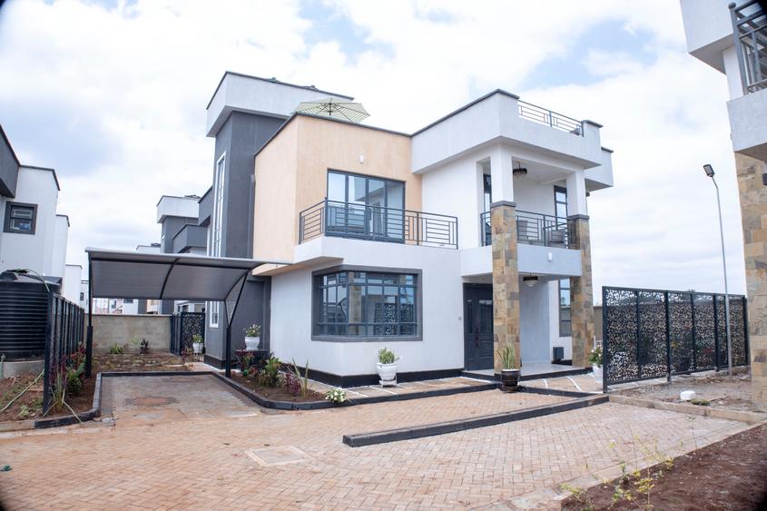 4 bed townhouse with en suite at kenyatta rd