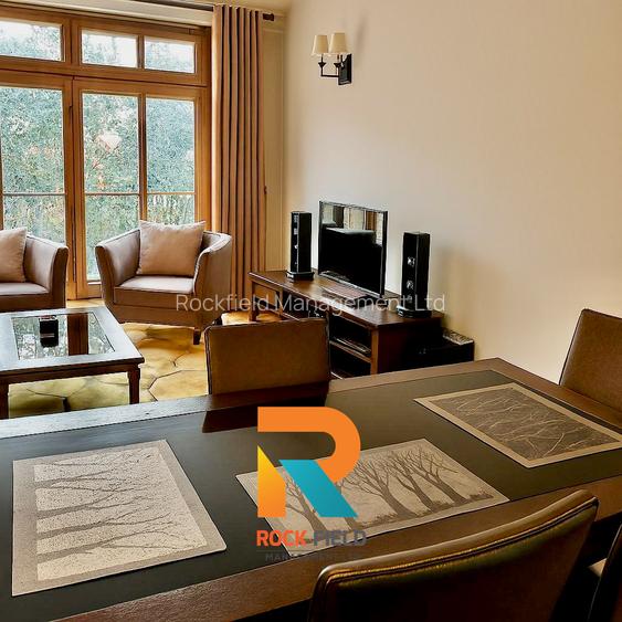 Serviced 2 Bed Apartment with En Suite at School Lane