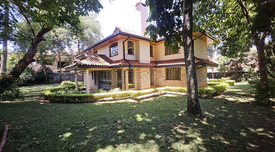 4 Bed House with En Suite in Runda 4 Bed House with En Suite in Runda
