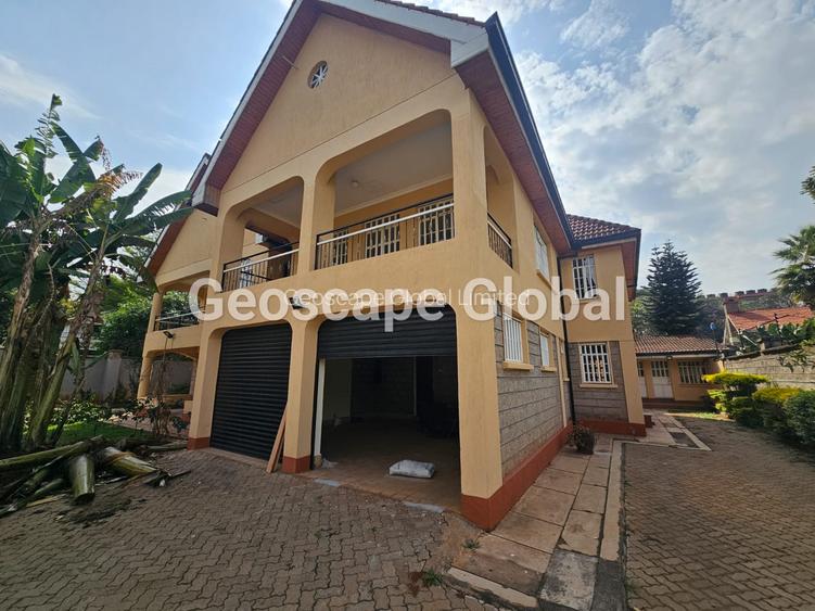 4 Bed House with En Suite in Rosslyn