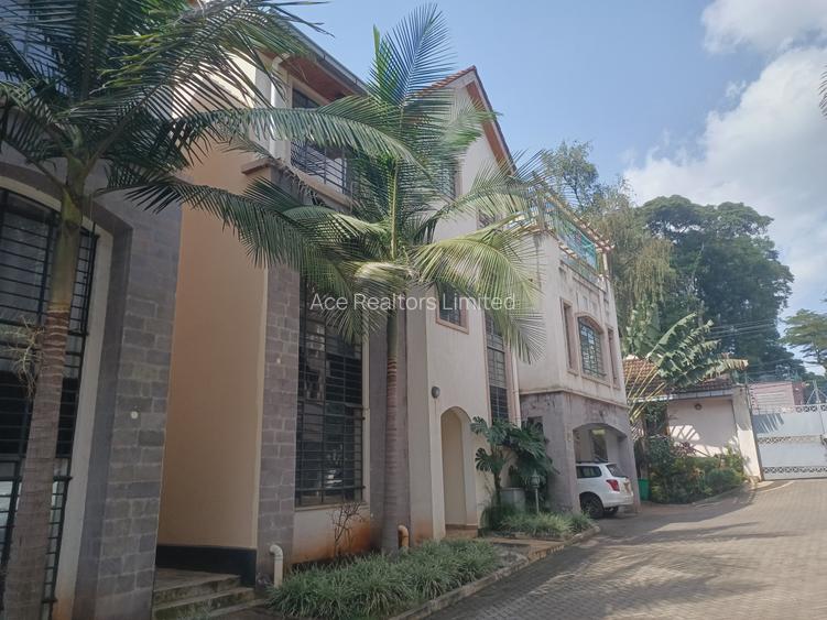 5 Bed Townhouse with En Suite at Lavington