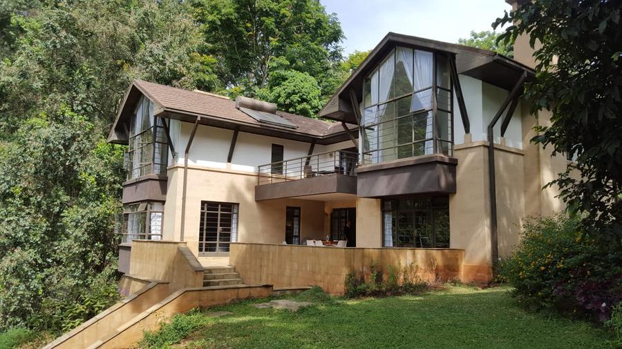 4 Bed House with En Suite in Rosslyn 4 Bed House with En Suite in Rosslyn