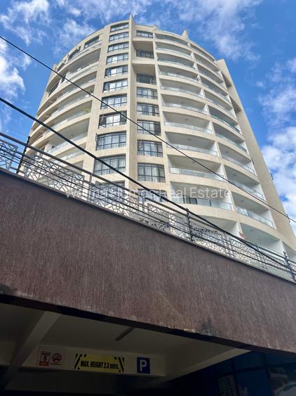 2 Bed Apartment with Swimming Pool at Lantana Road