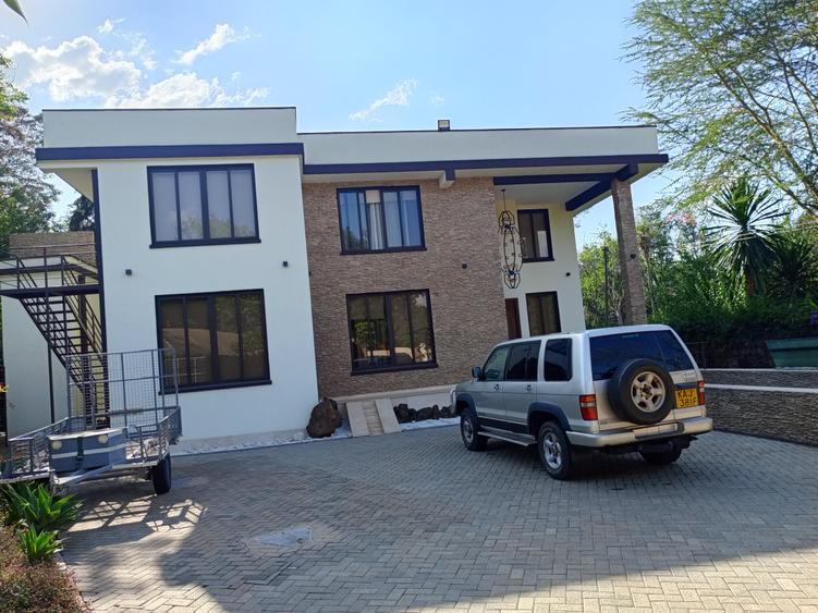 5 Bed House with En Suite in Muthaiga