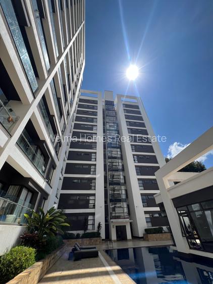 2 Bed Apartment with En Suite in Lavington