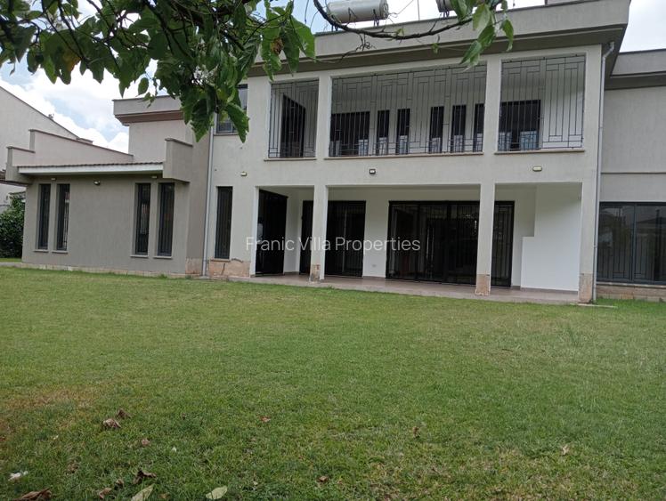 6 Bed Townhouse with En Suite in Lavington