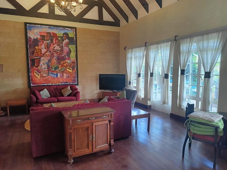 4 Bed House with En Suite at Runda