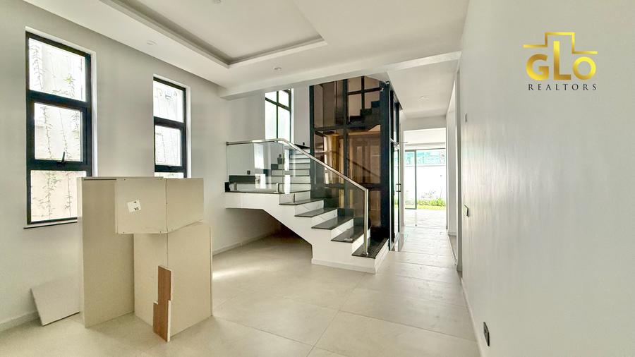 5 Bed Villa with En Suite in Lavington 5 Bed Villa with En Suite in Lavington