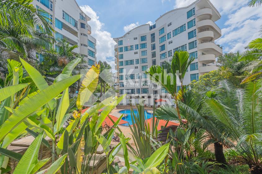 3 Bed Apartment with En Suite at One Riverside Drive