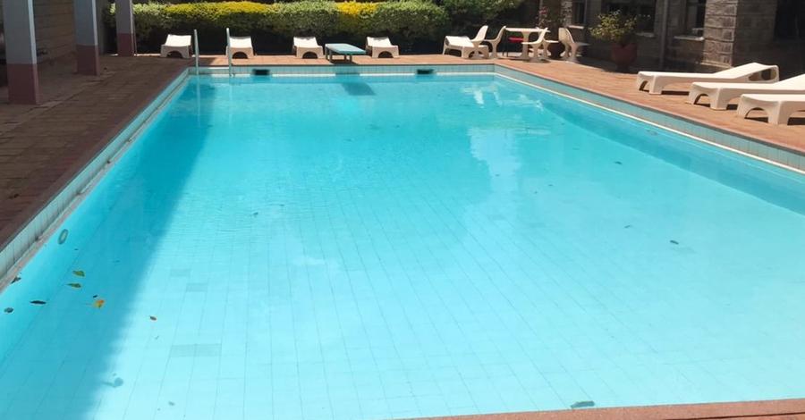 Serviced Studio Apartment with En Suite in Lavington