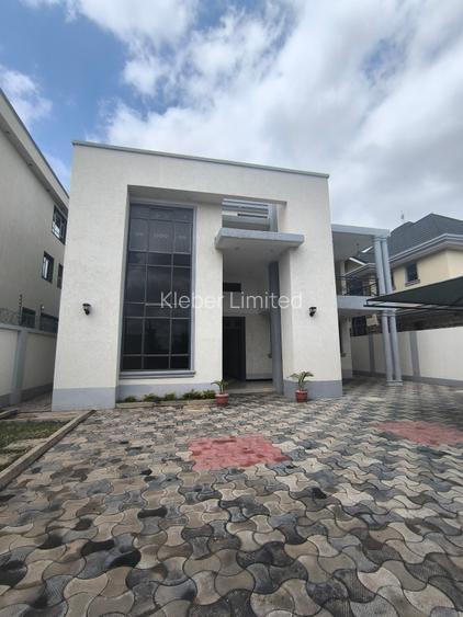 4 Bed House with En Suite in Syokimau