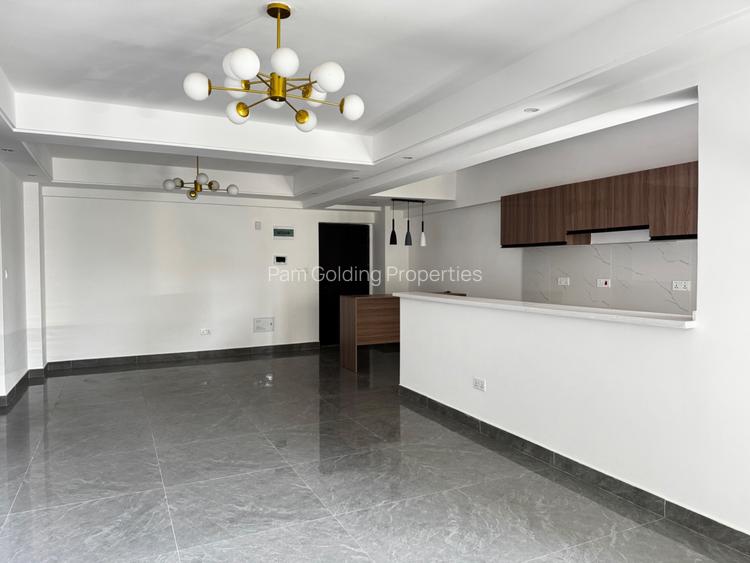 2 Bed Apartment with En Suite in Riverside