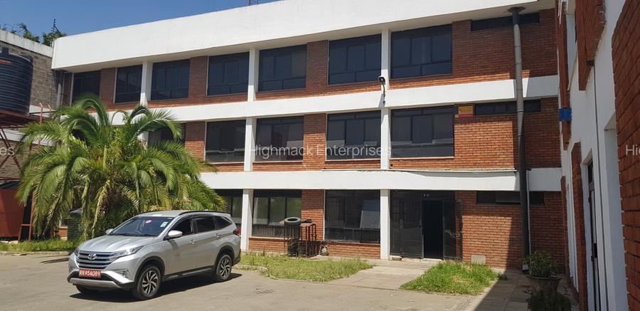 3,000 ft² Office with Service Charge Included at Enterprise Road