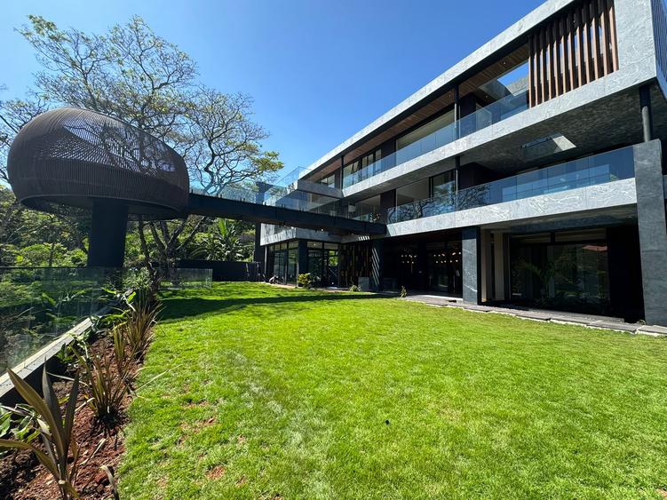 7 Bed House with En Suite in Kitisuru