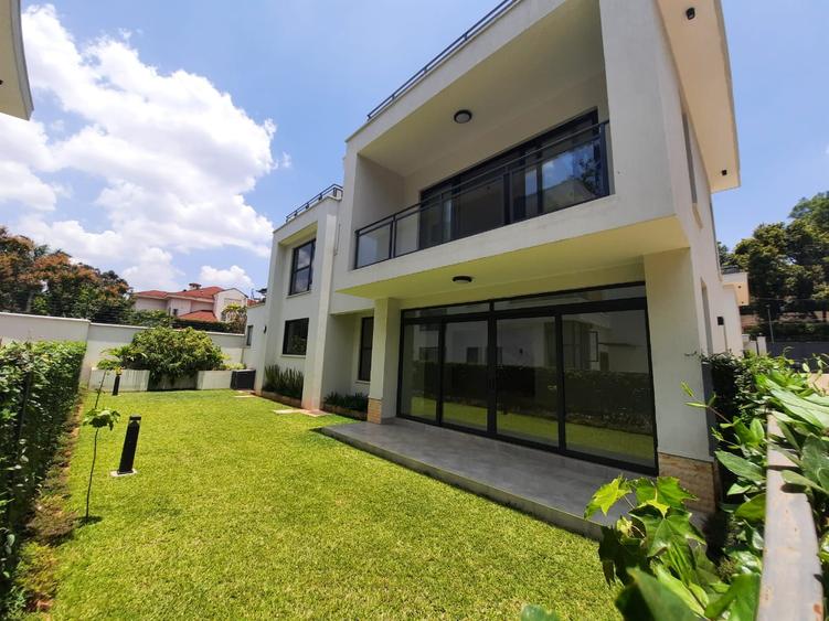 5 Bed Townhouse with En Suite in Lavington