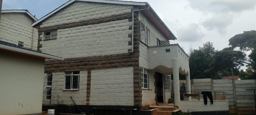 3 Bed House with En Suite in Karen