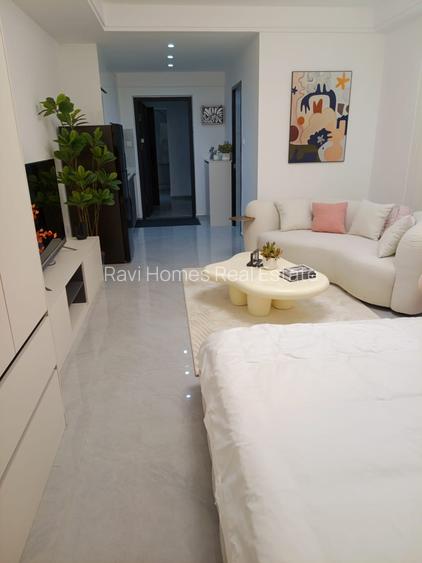 Studio Apartment with Swimming Pool at Off Wood Avenue