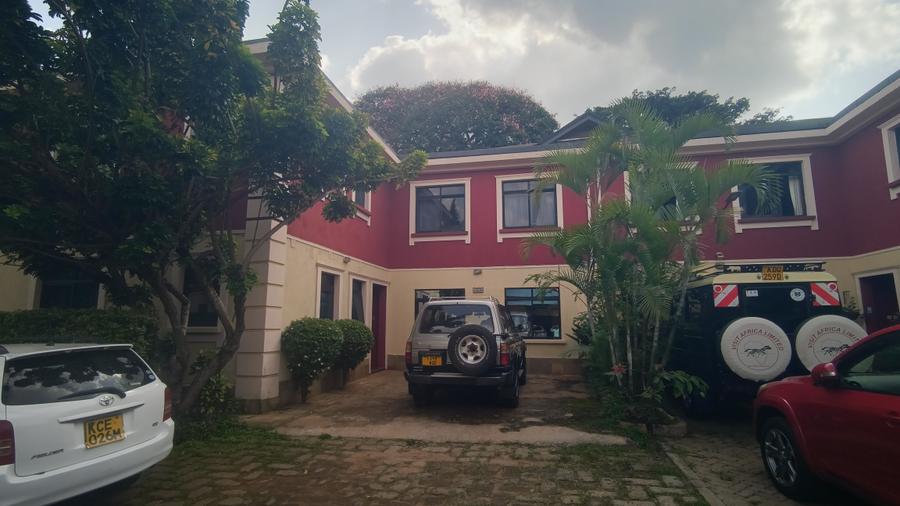 4 Bed Townhouse with En Suite at Lavington