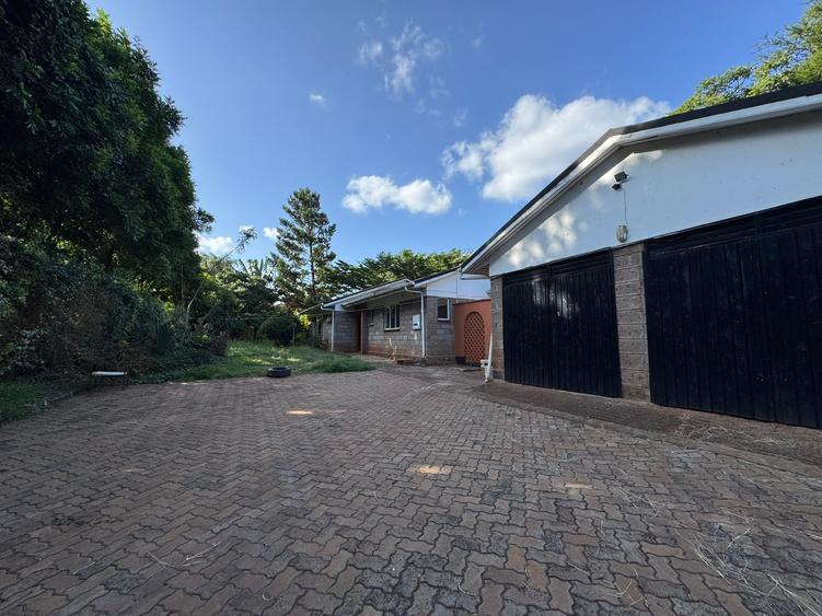 4 Bed House with En Suite in Runda