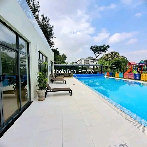 4 Bed Apartment with En Suite in Gigiri