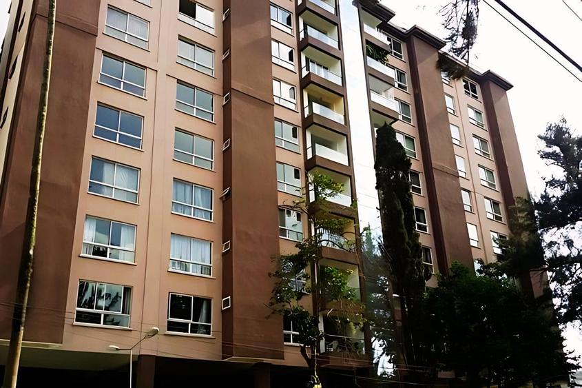 4 Bed Apartment with En Suite in Parklands