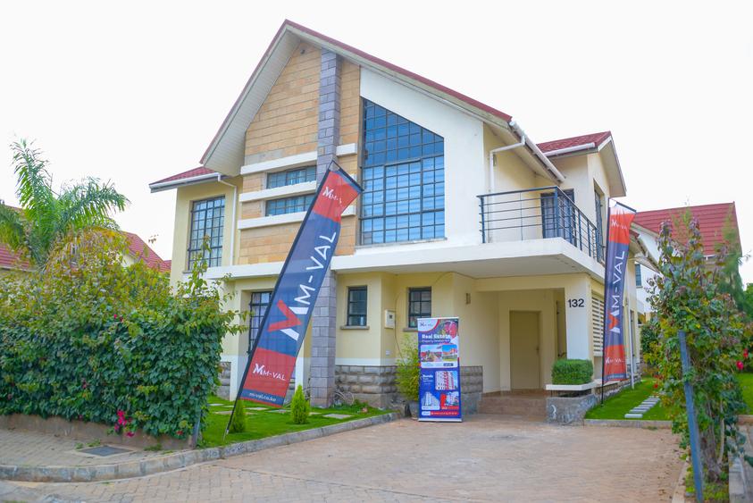 4 Bed Townhouse with En Suite in Kitengela