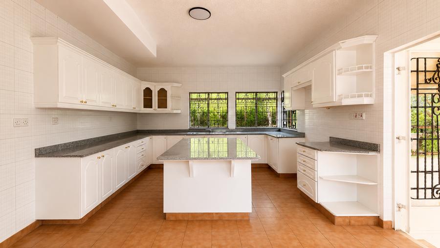 Commercial Property with Parking in Gigiri - Widok 6