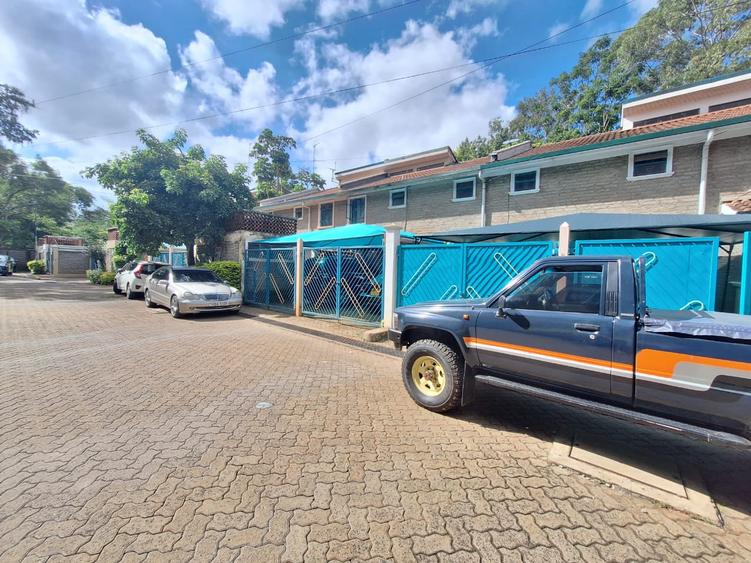 4 Bed Townhouse with En Suite at Westlands 4 Bed Townhouse with En Suite at Westlands