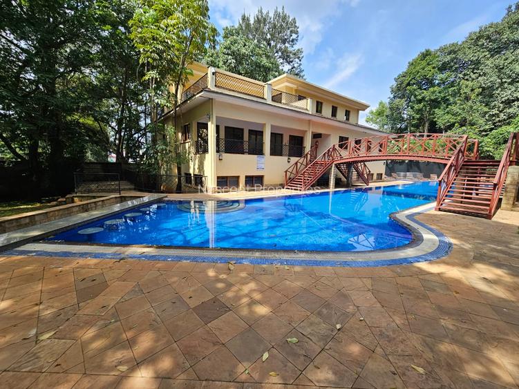 4 Bed Apartment with En Suite in Riverside