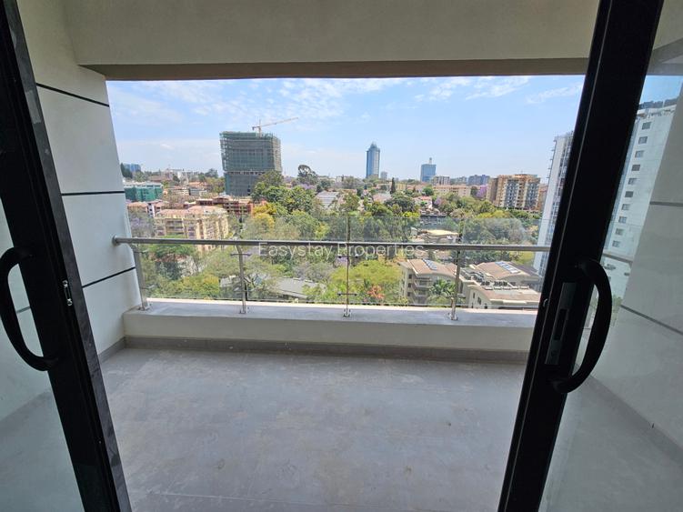 3 Bed Apartment with En Suite in Riverside