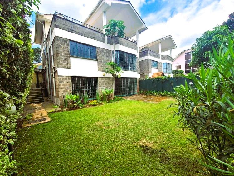 4 Bed Townhouse with En Suite in Spring Valley