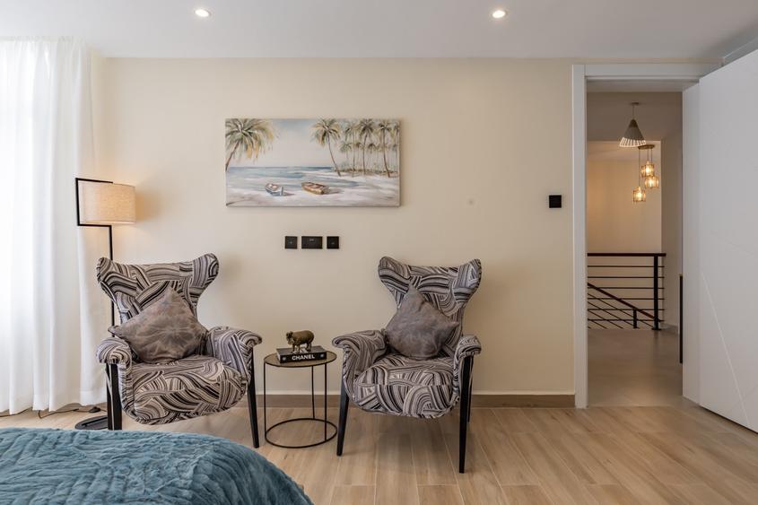 2 Bed Apartment with En Suite at Off General Mathenge - Meer