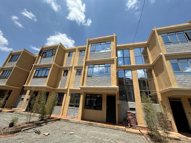 4 Bed Villa with En Suite in Gikambura