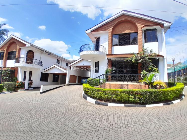 5 Bed Townhouse with En Suite at Elegeyo Marakwet Road