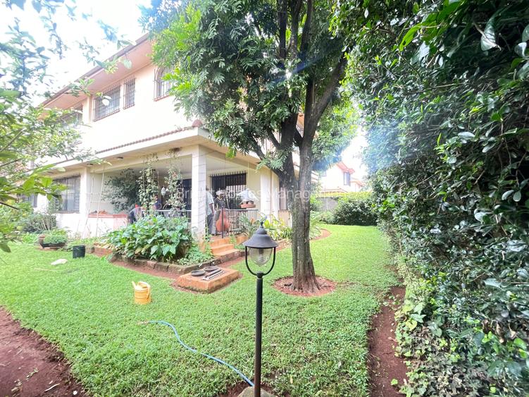 4 Bed Apartment with En Suite in Lavington