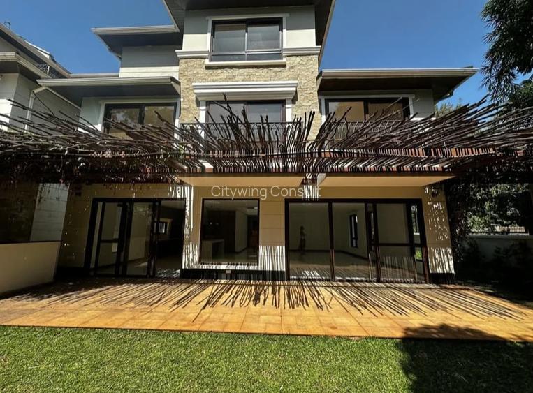 5 Bed Townhouse with En Suite at Peponi Road