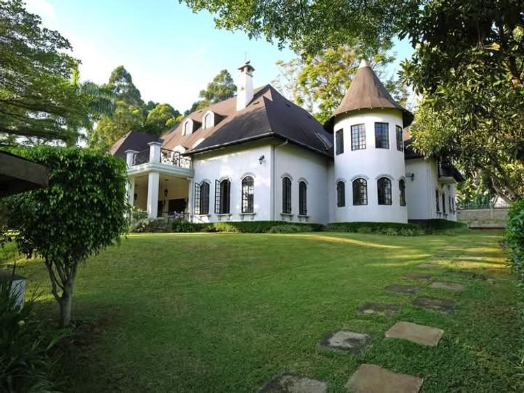 6 Bed Villa with Swimming Pool in Kitisuru