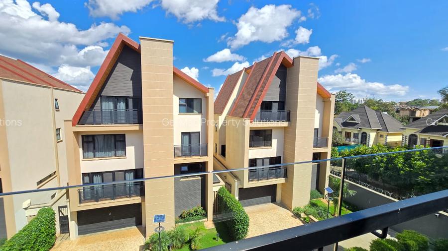 5 Bed House with En Suite in Lavington