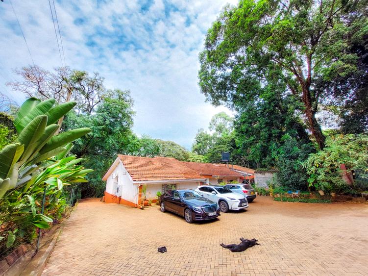 5 Bed House with En Suite in Muthaiga