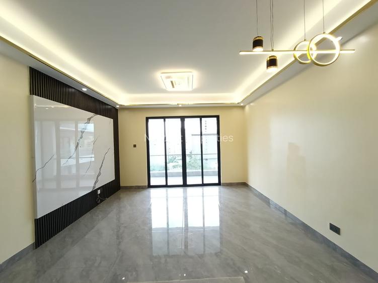 3 Bed Apartment with En Suite in Riverside