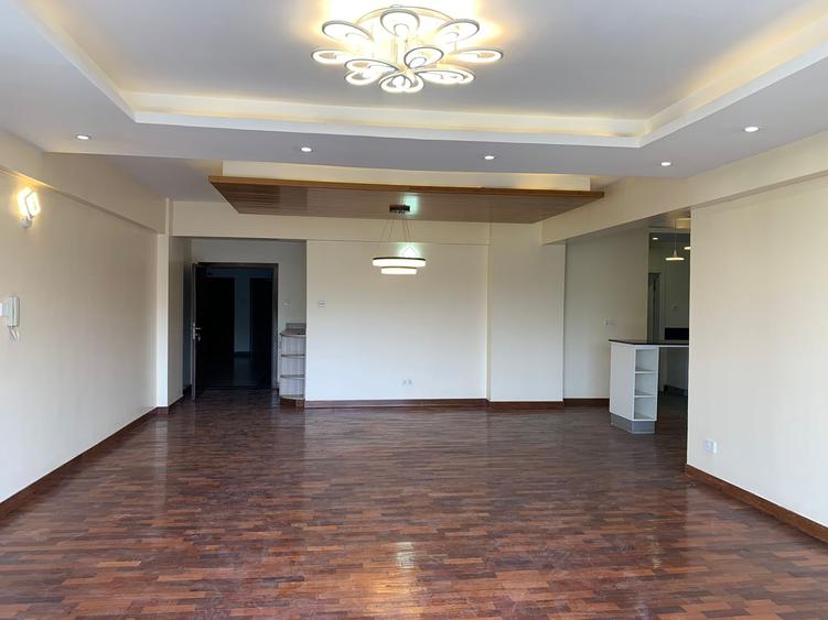 3 Bed Apartment with En Suite in Lavington