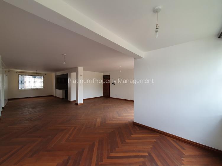 4 Bed Apartment with En Suite in General Mathenge