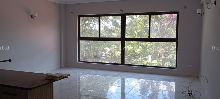 2 Bed Apartment with En Suite at Brookside