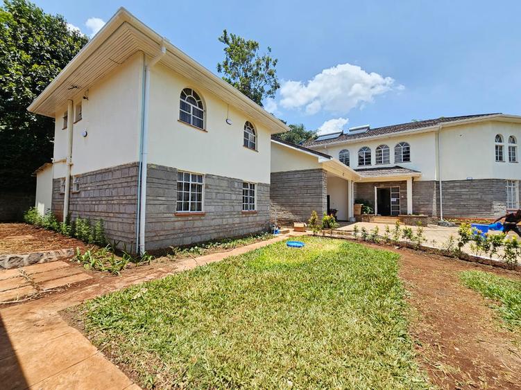 4 Bed House with En Suite in Runda