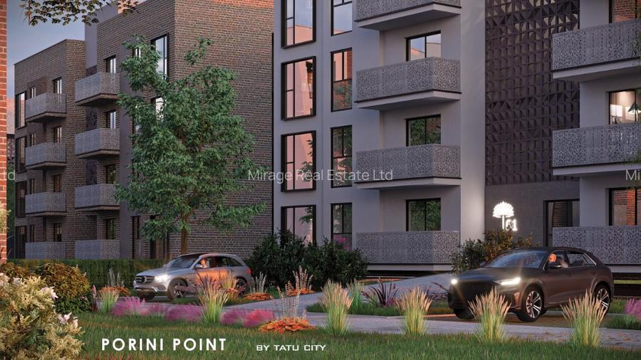 2 Bed Apartment with Swimming Pool in Tatu City