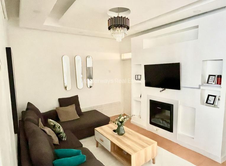 Serviced 1 Bed Apartment with En Suite at School Lane