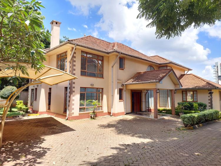 4 Bed House with En Suite in Runda 4 Bed House with En Suite in Runda