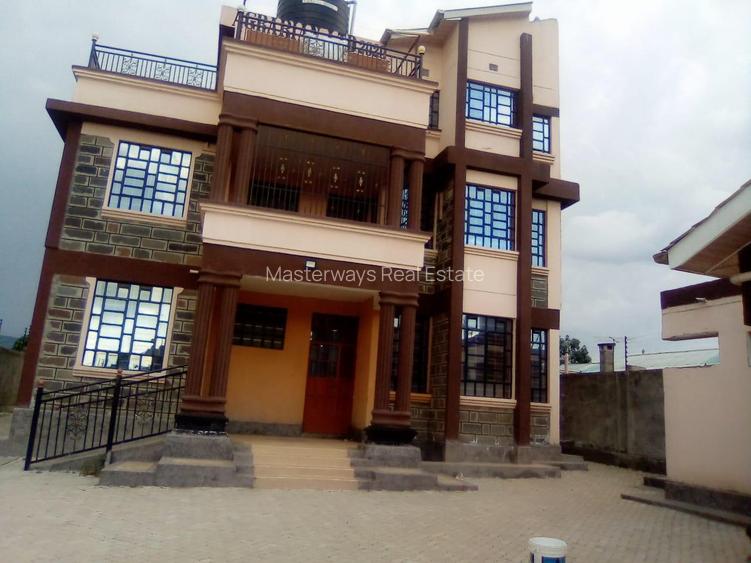 7 Bed House with En Suite at Lanet